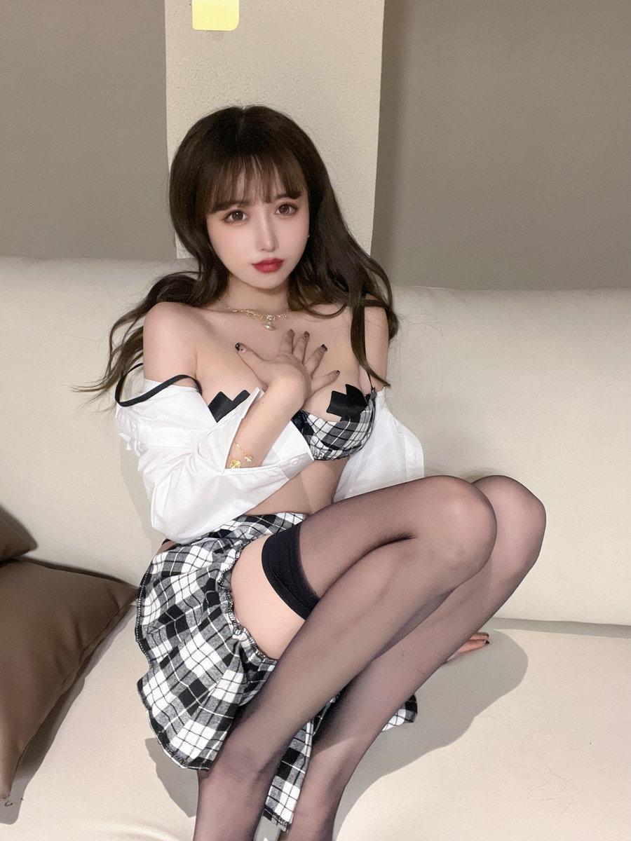 过期米线线喵COSPLAY写真图片包合集[170套][持续更新]